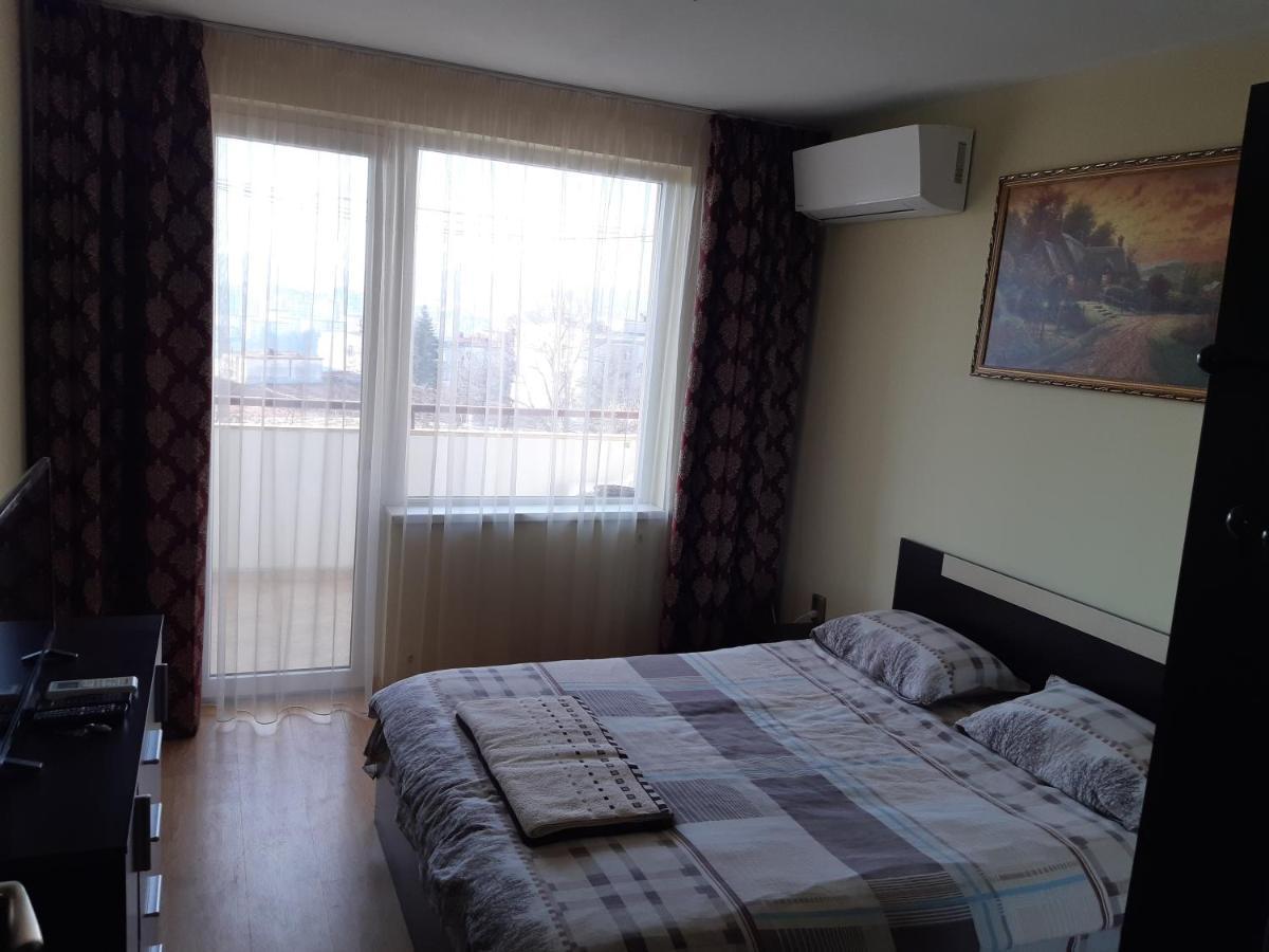 Nish 7 Appartement Veliko Tarnovo Buitenkant foto