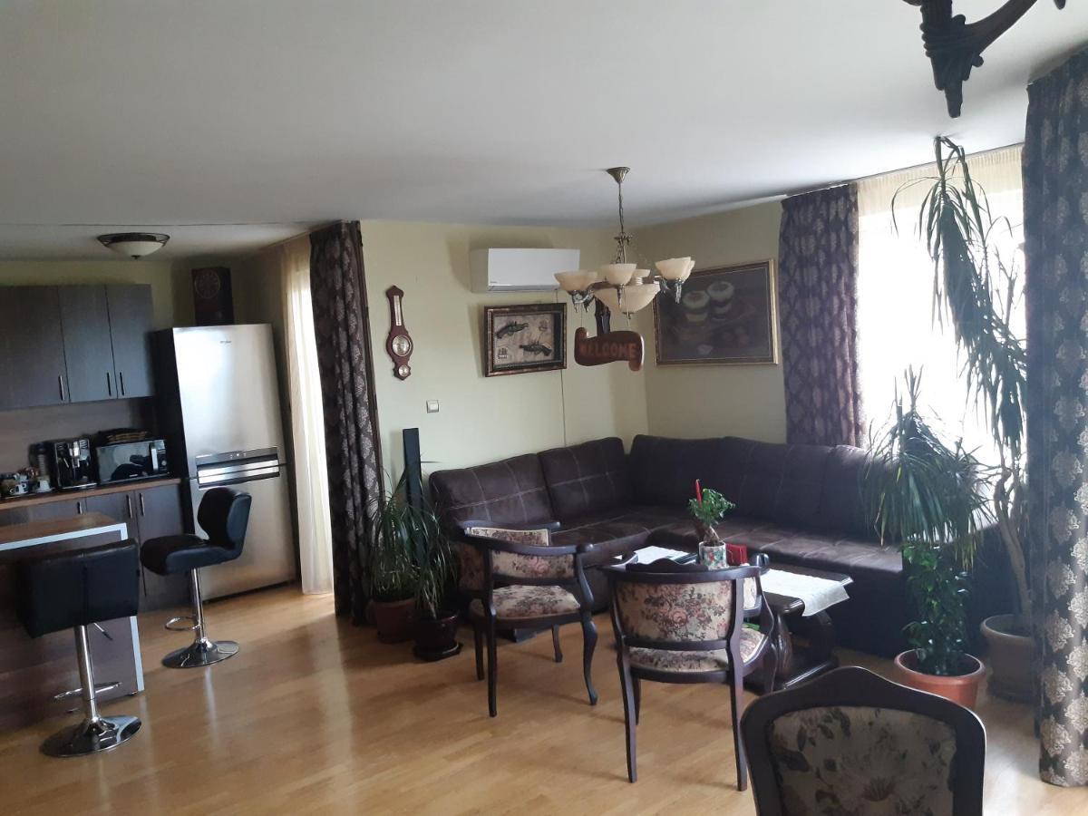 Nish 7 Appartement Veliko Tarnovo Buitenkant foto